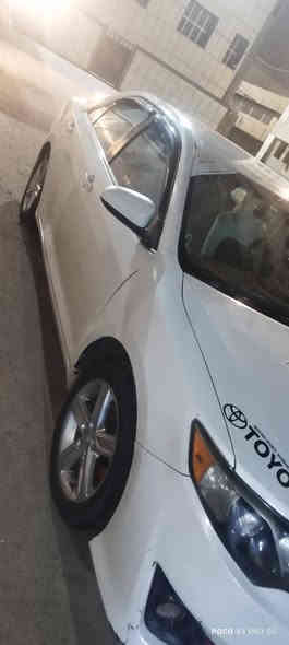 سلام عليكم للبيع كامري 2014 تكسي دبي مصبوغه 
عام ابيض خصوصي كير محرك شرط تخم تاير 
السعر 120
رقم صاحب السيارة ***********
العنوان بغداد
مكلف بلنشر
