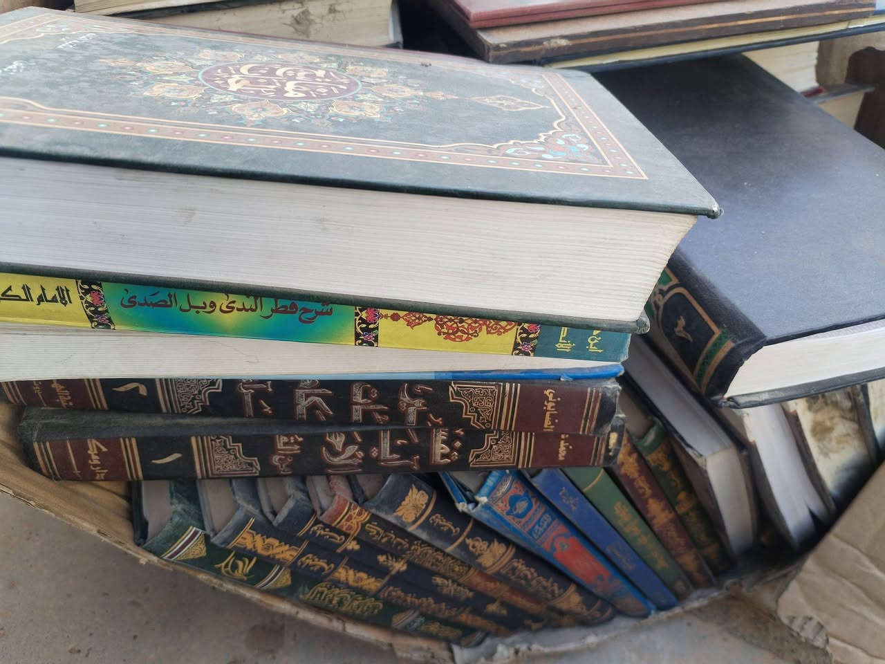 تصفيه مكتبه،،
مجلدات وكتب وكتيبات متنوعه.
دينيه ..علميه ..ثقافيه
250 الف دينار فقط


**إذا كنت صاحب هذا الإعلان وتريد حذفه لأي سبب، رجاءا أرسل رسالة إلى الدعم الفني**