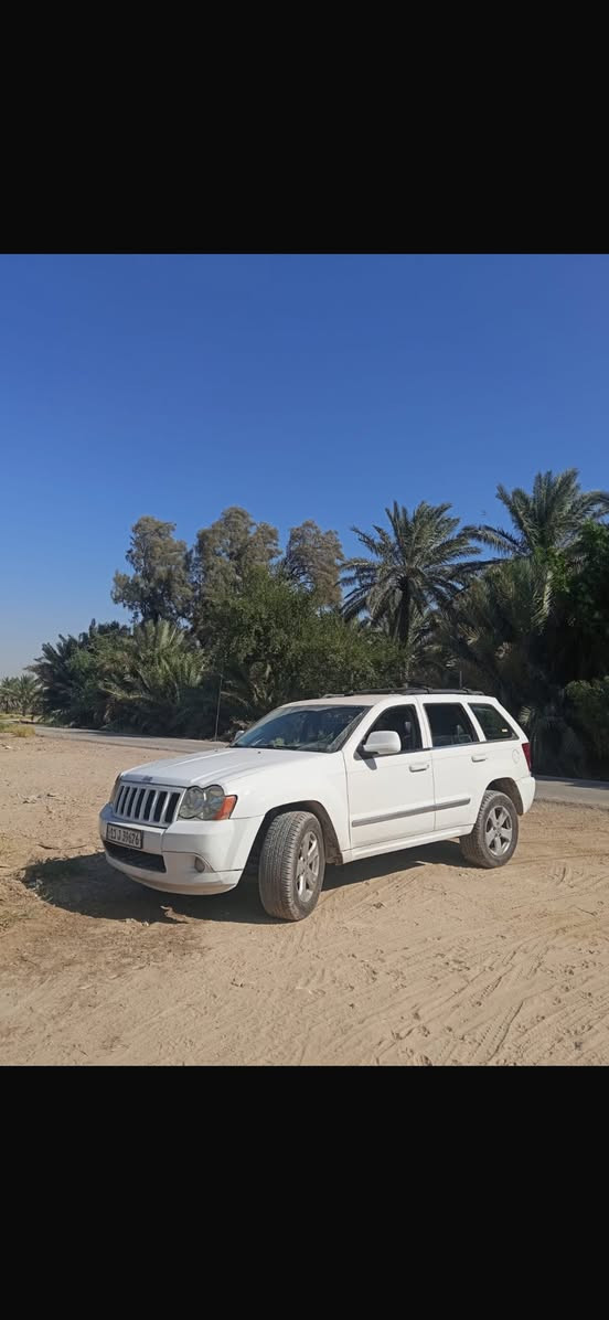 🚙 جيب كْراند شيروكي 2008 - أبيض لؤلؤي 🚙
📍 رقم بغداد دولي - السيارة باسمي

🔹بيع او مراوس حسب الرغبة

🔸 المواصفات العامة:

• محرك V6 سعة 3.7 لتر اقتصادي وعزم ممتاز

• جير أوتوماتيك 5 نمر 

• تبريد وتدفئة ممتاز، نظام تعليق مريح

• مسجل أصلي + سستم صوت قوي

🔸 الإضافات المميزة:

• كشنات SRT رياضية جلد فخمة

• ويلات قياس 18 مع تايرات جديدة

• شاشة 12.5 إنج حديثة تدعم:

• Apple CarPlay + Android Auto

• WiFi + GPS

• كار بلي بلوتوث بدون واير

• السيارة بدون أي نقص – صدر جديد بالكامل

• نظيفة جداً ومممشاية، مفحوصة وجاهزة للنقل

🚗 سيارة جاهزة بيه صبغ قطعتين

📞 للاستفسار:***********
