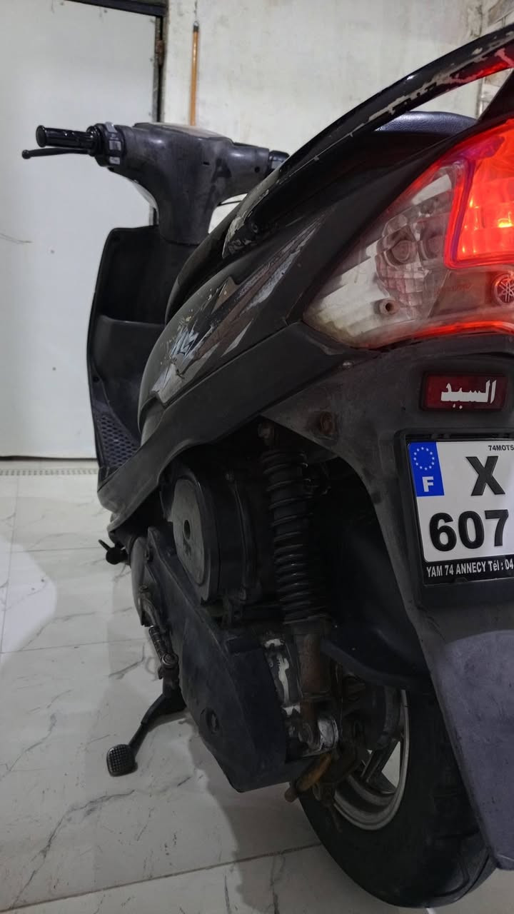 سلام عليكم دراجه اللبيع ماكس عدله بلادي كله مختمه ختم واحد ويه الماكينه مامفتوحه جيب  وياك فيتر وفحص سلف هندر شقال ويل نجمه تايرات جدد دبلات شقاللات سكن لايت زنون عالي وناصي شائر شقالت سعر 850وبيه مجال الطيبين مكاني البصره الهارثه رقم الهاتف ***********هاذا رقم بي واتساب فقط👉
