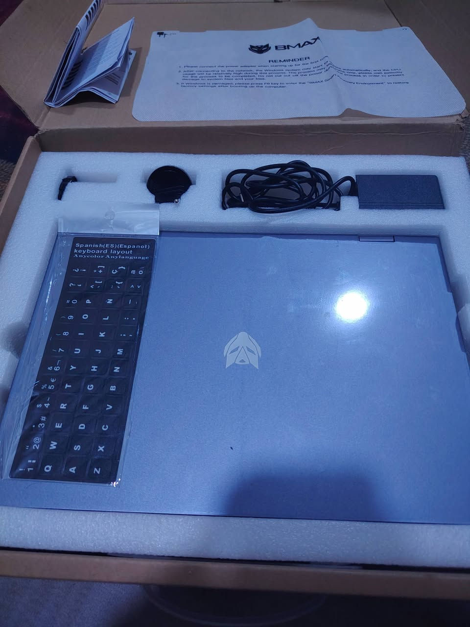 لابتوب BMAX  الذاكره 16 رام 512 SSD بعده بحالت الوكالة كلش جديد سعره 450 بصره أبو الخصيب رقم ***********
