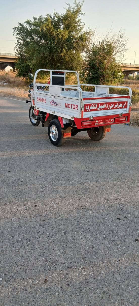 السلام عليكم ستوته للبيع اي  عيب ما بيه كهربائيات شغاله  ركبه شرط محرك شرط موديل2021 السعر مليون و 250 وبي مجال بسيط عنواني كركوك  اخوان عالخاص ما اجاوب .وهذا رقمي***********
