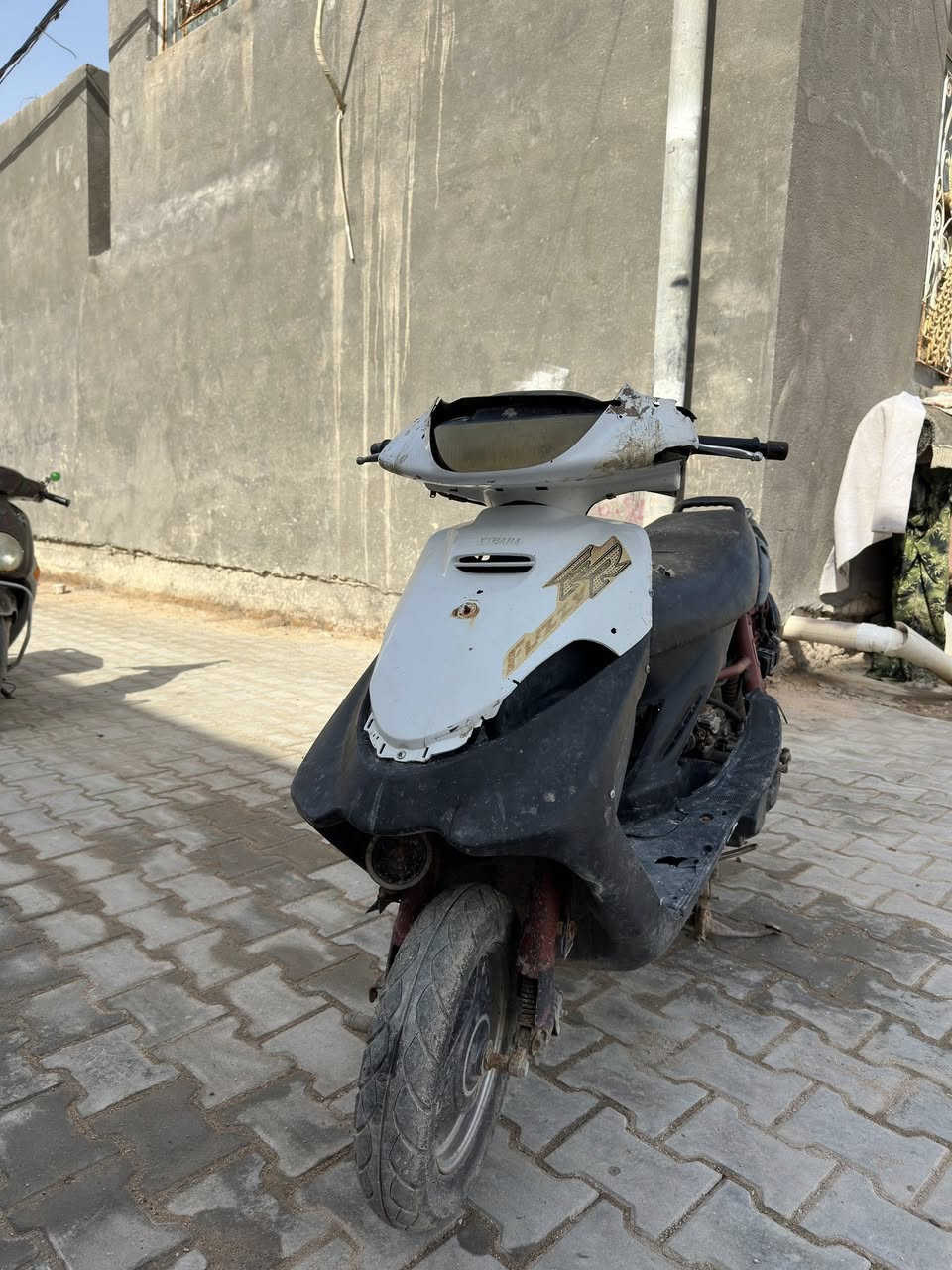 السلام عليكم
دراجه دولفين 140 للبيع شغاله كهربائيات شغاله عوزه بس باتري سعر 150الف


**إذا كنت صاحب هذا الإعلان وتريد حذفه لأي سبب، رجاءا أرسل رسالة إلى الدعم الفني**