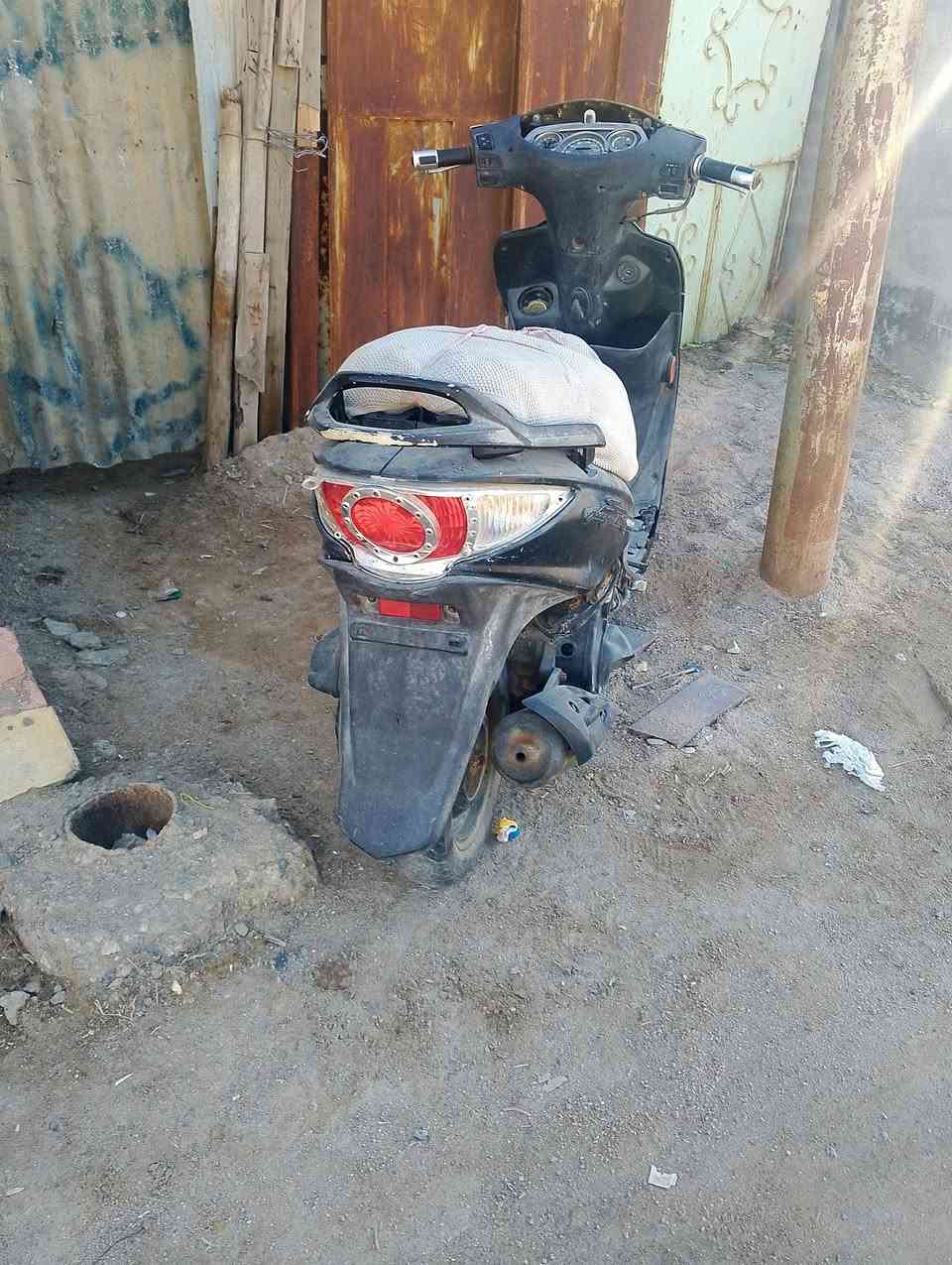 سلام عليكم دراجة كامكو للبيع مامفتوحه ابيع كوم حديد مكاني البصره قضاء المدينة السعر
***********
