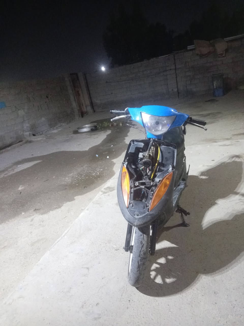 سلام عليكم دراجه ماكس عدله للبيع اورق منفيس سعر 400 وبيها مجال قليل مكاني بغداد تاجي ***********
