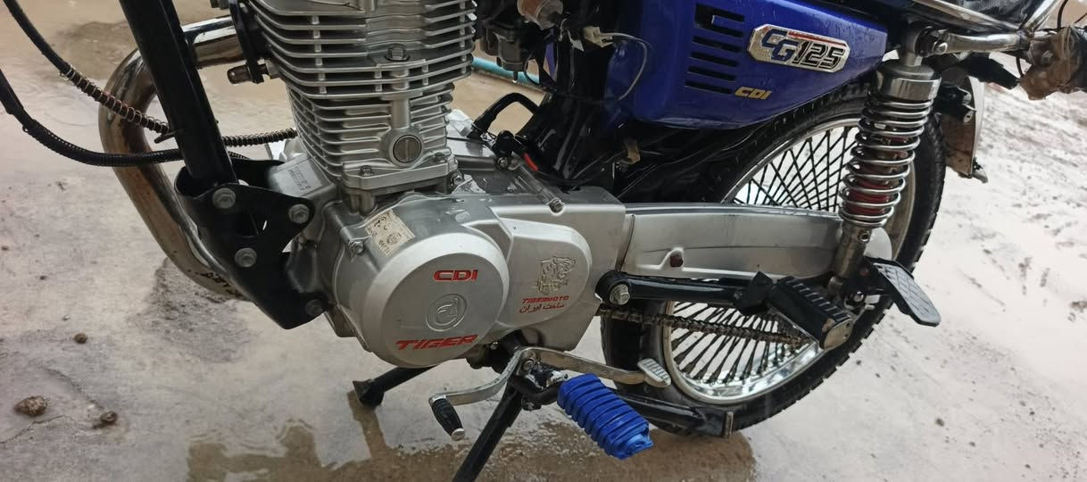 موديل 22 دراجه نظيفه للبيع لا صرف لا بخار نشاط فول كهربائيات شغاله كل شيء شرط من كل شيء
السعر (450) مكاني كركوك حي الصناعي 
***********
***********
