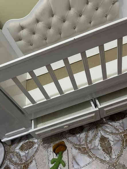 سرير اطفال🥳 للبيع نظيفه كلش حلو 🌹
درجه أوله شرط 💮ماخذه ب٢٩٠ ألف 
أريده١٢٠ألف وبي مجال حق الجيه
 بحي النداء ***********
