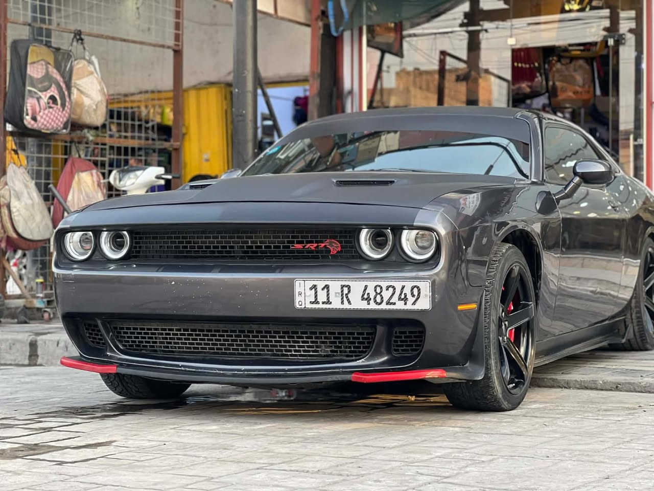 السلام عليكم
للبيع او للمراوس جالنجر sxt 
معروفه مواصفات ال sxt العاديه 
موديل 2015 
كير مكينه كفاله 
سياره بيها 3 قطع صبغ 
وسياره كلش احله من الصور بالواقع وبل عافيه عل ياخذها 
رايدها ب 140 وبيها مجال 
للاستفسار ***********
مكاني المنصور
