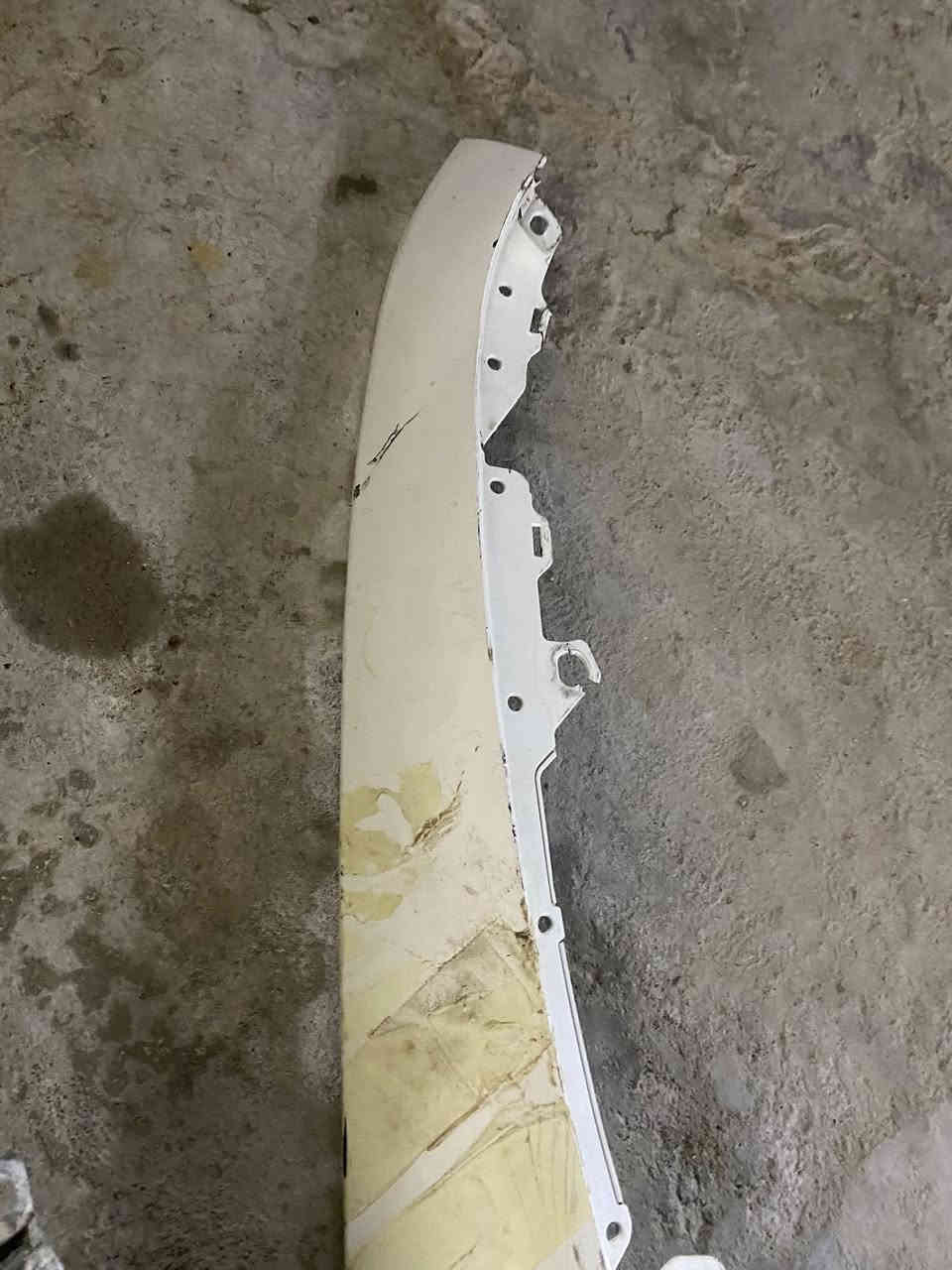 شلون الحبايب گصة سيفك اصلية ابيض صدفي رقم اللون NH883P مال موديل 24جبتلها دعامية وذني مابيهن شي بقن وشباك اصلي اسفل بدون كسر ابد الكصة شوية بيها فطر بسيط وصلحتة ممأثر ابد بس شوية مشخوطة التفيدة يقيم وياخذ ولحد يكسر 
***********
