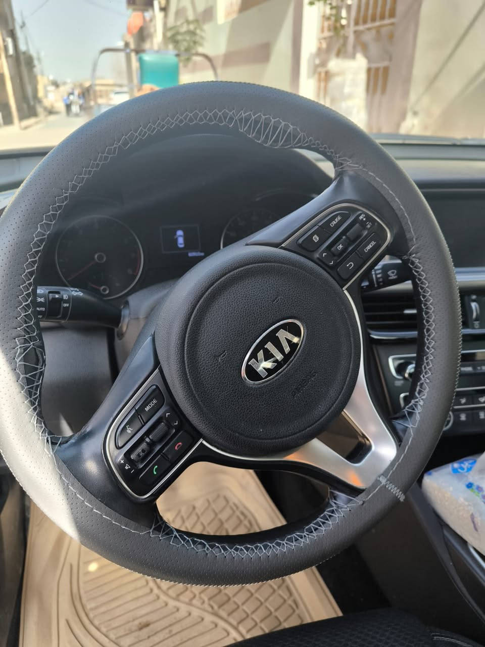 السلام عليكم ...اوبتما 18 وارد امريكي محرك 2400 فئة S حادثها مرفق بالصور ايرباك مطاك *********** مكان السيارة الديوانية
