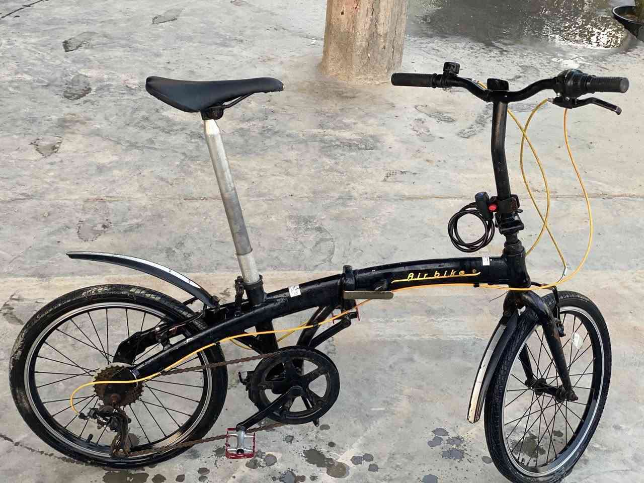 سلام عليكم بايسكل أبو الطبكه ألمنيوم جديد كلش مكاني بغداد البسمايه السعره 90وبيه مجال  موجود توصيل ***********موجود واتساب أو اتصال
