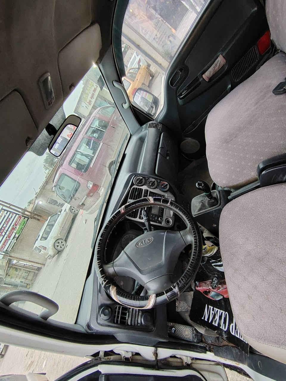 السلام عليكم كيا عموشه للبيع 2011 بغداد باسمي كير محرك اكسل تخم تاير الكشر كدامك سياره خير من الله السعر 95 وبيها مجال لتواصل *********** فقط اتصال
