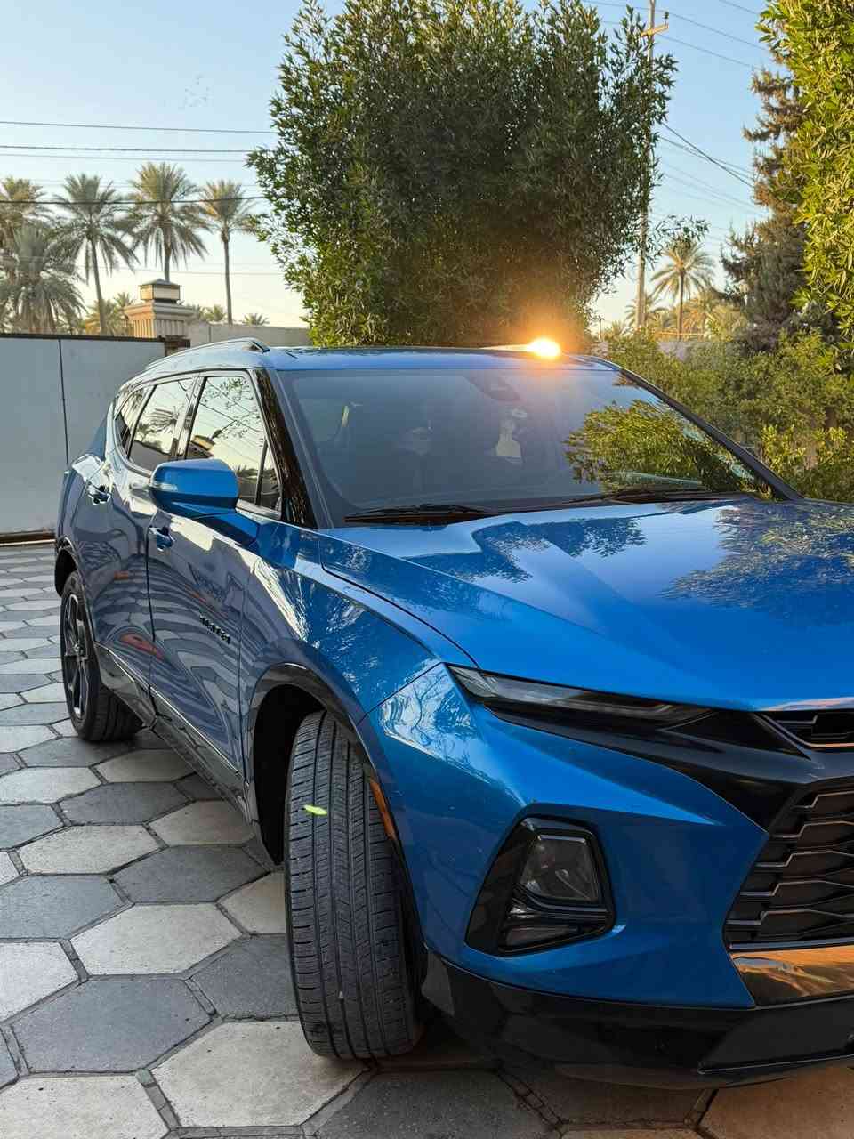 عندي هاي البلايزر فول مواصفات ماشية ٧٥ الف كيلو متر قابل للزيادة اريد اراوس ب تيسلا موديل y نظيفة dual motor


**إذا كنت صاحب هذا الإعلان وتريد حذفه لأي سبب، رجاءا أرسل رسالة إلى الدعم الفني**