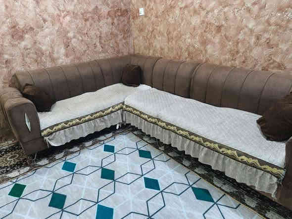 ديوان 7مقاعد تسكام وقوي ثكيل تكمه نضيف جدا نفس البصوره سعره 170يوجد توصيل داخل كربلاء ***********
