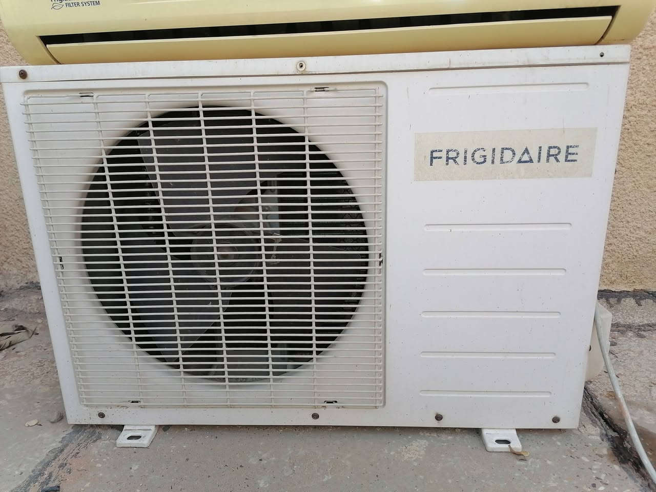 سبلت واحد طن نوع Frigidaire عالضمان الشغل مكان بغداد الشعب
للاستفسار ***********
السعر ١٧٥
