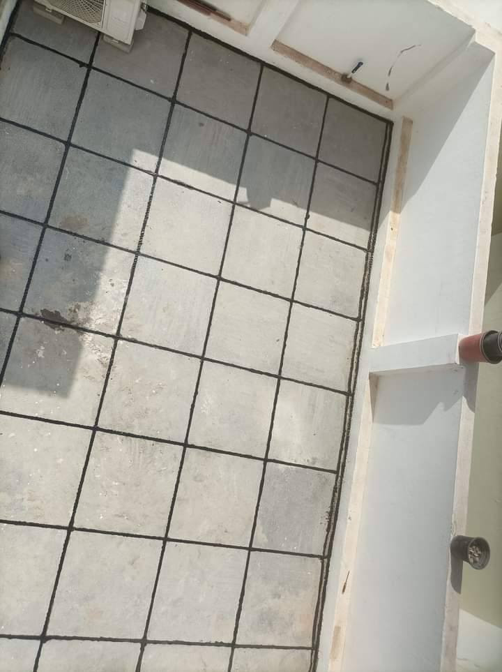 عمل ماستك وتصليح الأسطح شغل درجه اولى مع ضمان بل عمل ماستك درجه اولى *********** وعمل وتر استوب عازل رطوبه
