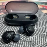 سوني WF-C500 • نضيفه جدا • يمين ما يشحن