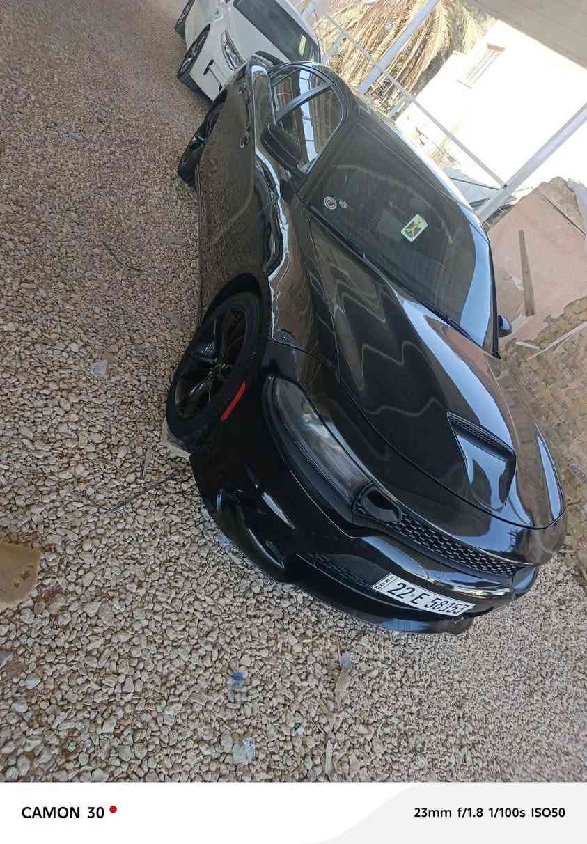 السلام عليكم جارجر 2017 جاهزه بسمي رقم دولي لبيع او مراوس ب اقل منه حادثه بنيد وجاملغ نفسيته مصلحينه سعره ١٨٠ وبيه مجال مكان السياره الدوانيه ***********
