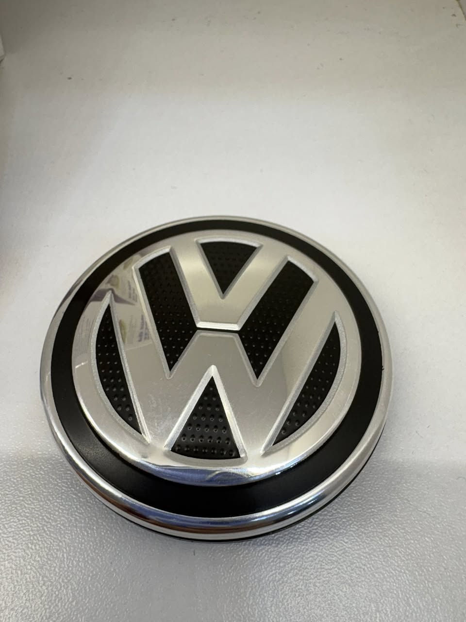 ▪️طخم يتكون من 20 قطعة قياس 17mm بسعر 10 الاف دينار فقط لسيارات فولكس واگن(باسات- اطلس-بيتل-جيتا-تيكوان-كولف-تاوس-بورا)
▪️طخم يتكون من 4 قطع كب ويل قياس 56mm بسعر 12 الف
▪️ستاند هاتف يتثبت بفتحة التبريد بسعر 10 الاف
▪️لوحة عرض رقم الهاتف لسيارة 8 الاف
▪️شاحن موبايل لسيارة شحن سريع 35W بسعر 13 الف

📍كركوك ساحة العمال/مكتب نور الفيحاء
📱***********
🛵 توصيل مجانا لكافة المحافظات خلال شهر 🌙رمضان المبارك
