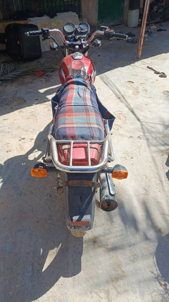 دراجة دايون عضم موديل ١٧ مكينة ٢٠٠ مال دايون لايتي مكينة تخبل ودراجة عوزهة ترتيبات بسيطة كربلاء, العراق


**إذا كنت صاحب هذا الإعلان وتريد حذفه لأي سبب، رجاءا أرسل رسالة إلى الدعم الفني**