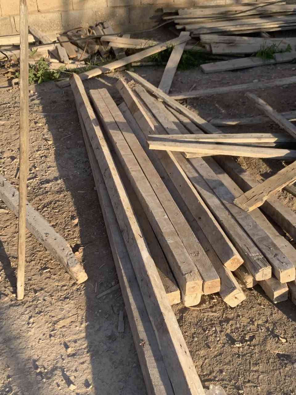 السلام عليكم متوفر خشب مختلف القياسات العنوان بغداد بوب الشام ***********
