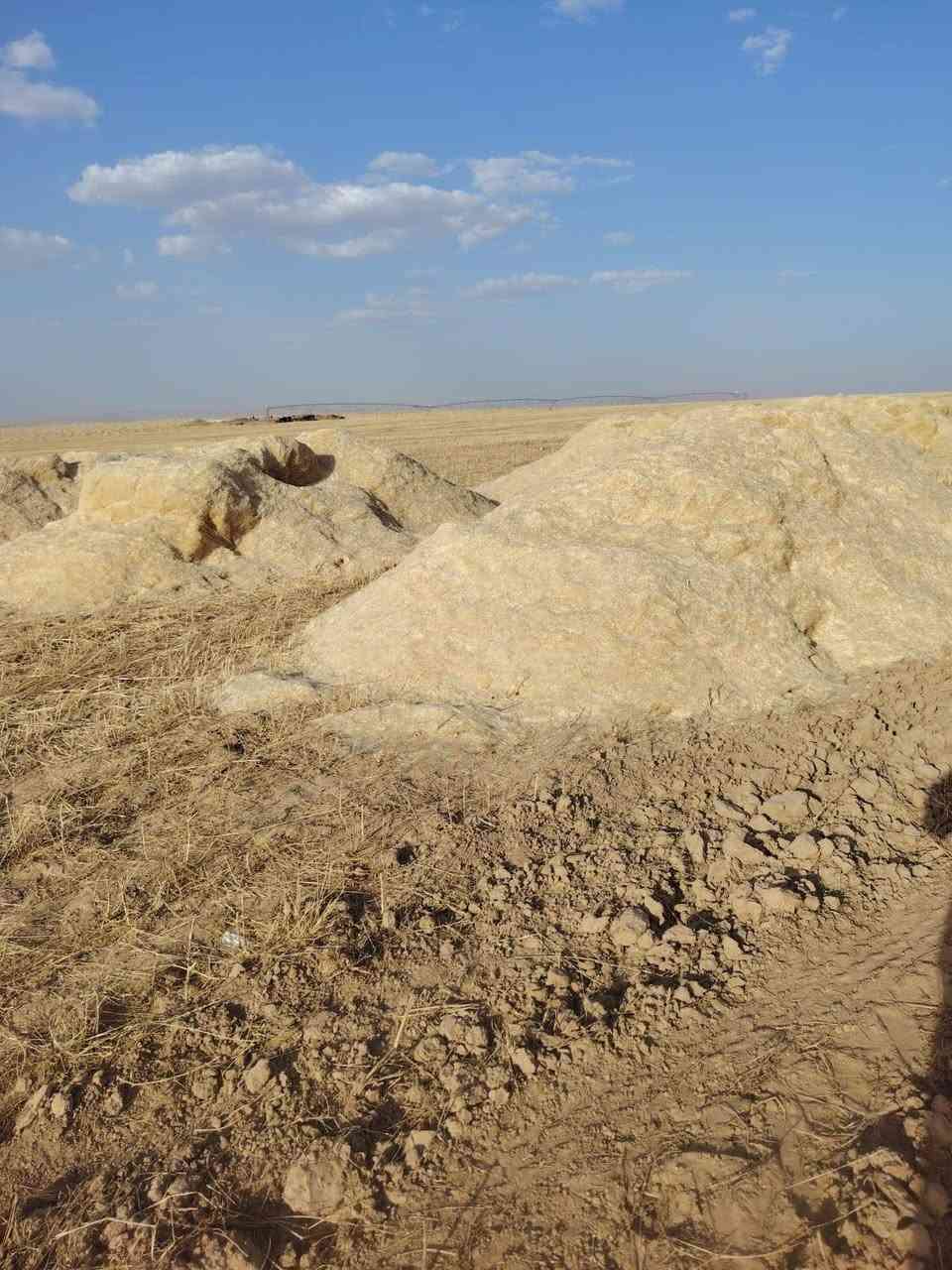 متاح تبن حنطه تبن دجه اوله نضيف حيل مال شفاطه عربانه دبل سعر العربان 75قفل العنوان بريت جحله للإستفسار تصل ***********
