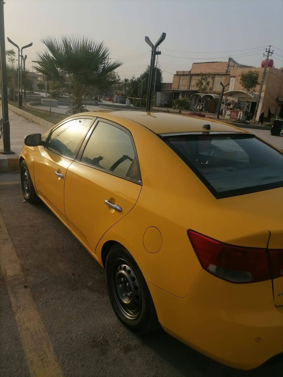 كيا سيراتو ٢٠١٢ خليجي مكفول كفاله عامه فول موصفات فتحه بصمه تشغيل بصمه أبواب رقمه انكليزي نجف مشروع وطني بسمي مكان السياره ناصريه المركز السعر ٩٨ وبيه مجال قليل والشراي يتصل ***********
