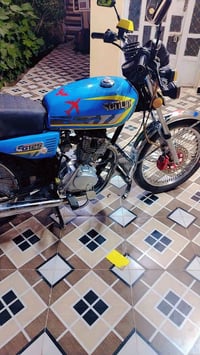 تايكر موديل 23 محرك نظيف نظافه فول سعره 550 .. اوراق كارتونيه ....0789...