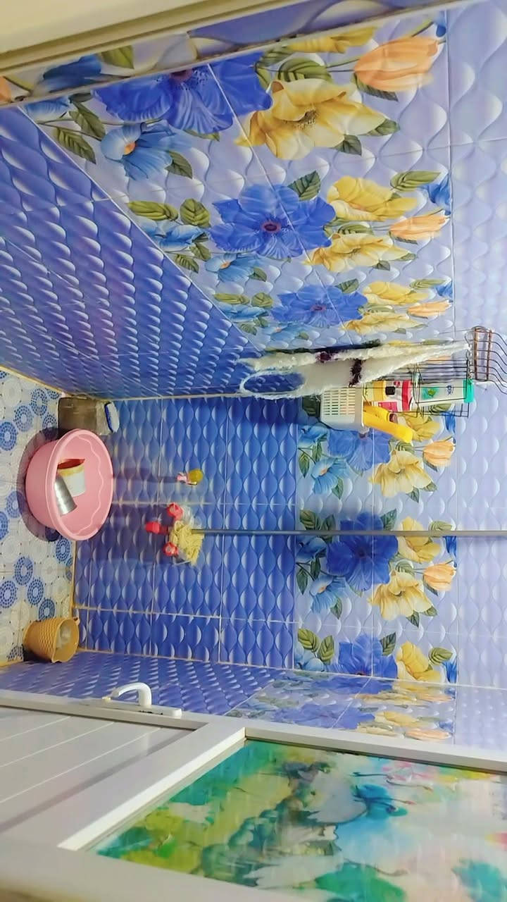 سلام عليكم بيت للبيع 100متر طابيقين يحتوي ع غرفه نوم ومطبخ وصاله وصحيات داخل وخارج وطابق ثاني بي سويت كامل غرفه وصاله ع نص عكاده البيت عنوان شارع صب قرب مكتب سيد ناصر عقار رقم ***********
