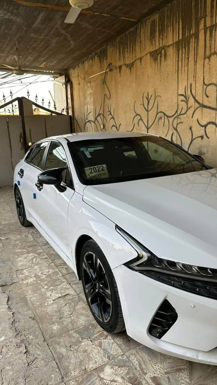 السلام عليكم 
السعر 138$

Kia k5 2021 GtLine  ||  كيفايف جيتي لاين 

فول مواصفات بدون بنوراما
بصمه تشغيل وبصمه ابواب
شاشه كاربلي 
4 وضعيات قياده 
كشنات جلد 
دركه رياضي D
جاهزه من كلشي حداديه تخم تاير 
مكينه كير بشرط
مكينه جديده زيرو
مسويلها زرع لد متغير علفون
الممشى 190km
حادثها الجاملغين والبنيد وقبق الجنطه 
بدون شاصي 

السعر 138$
مكانها بلنجف بيع فقط بدون مراوس
***********
