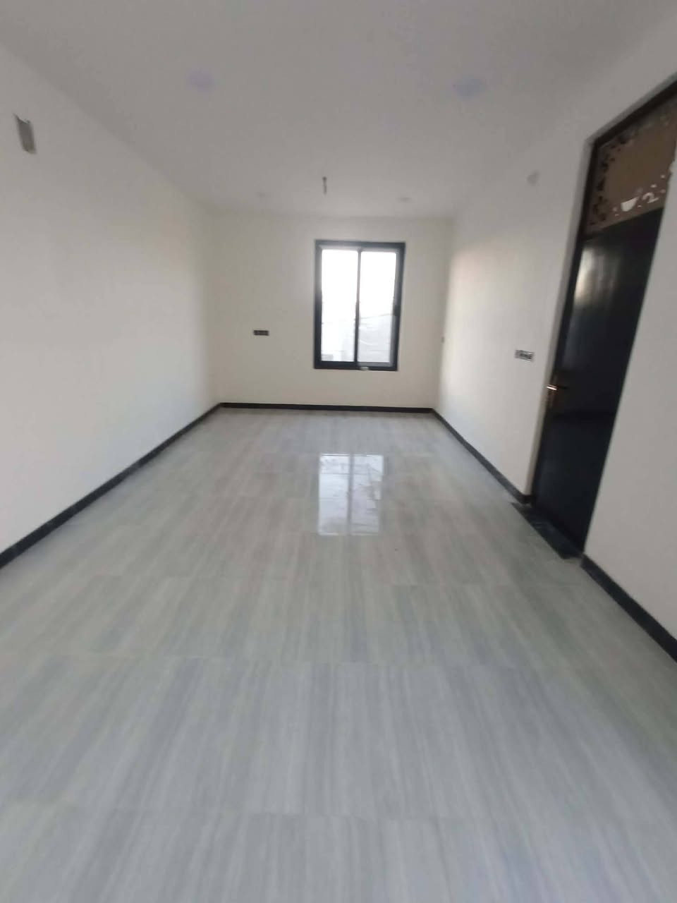 اللــــهــم صــل عــــلـــــى مـحــــمـــد وال مـحــــمـــد 
دار للــــبـــيــــع الــــمــــســـاحــــه100م واجــــه10نـــزال10ركـــن 

                    عـــــلى شــــارعـــيــــن شـــــوارع10م 
        
                        طــــابـو زراعـــي سـنـــد25

                   طابــــقــــيـــن 3غـــــــرف نــــــوم 

حـــــديـــــــث 2026                     اســــتـــلام مـــبـــــاشـــر

                           الـطابـــق الاول 

غــرفــه نــــوم وكــــلــــــدور وســــتـــــقـــــــبـــــال ومـــطبـــخ ومـــــجـــمــــع صــــحيـــات داخـــل وخـــارج 

                         الــــطابـــق الـثـــانــــي 

غــرفــــــتـــيــن  نـــــوم وكــلـدور ومــــجــــمــــــــع صـــحيـــــات 

                            عـــــنــــــوان 

حــــلــــه مـــــحيـــــزم 4  شــــارع شــــريـــــفــه الـجــديــــد

مـــقــابـــل المـــلعــــب الخــمــاســـي 

           اتــــرك تـــعـــلــــيق ويـــــتـم الــرد خــــاص او

للاســـــتــــفـــسار مـــــــــكتـــب الـــــربـــيعـــي للعــــــقــــار ولمــــــقــــاولات الـعــامـــــه شـــــارع 100قــــرب جـــــــســــر المــشـــات او اتــــــــصال ***********

                             مـــــلاحــــــضـــه 

لــــمـــن يــــــرغــب بــــــعـــــرض عــــقـــــار طابـــــو صــــرف او طابــــــو زراعـــي للاجـــار او للـــبــــيـــع مـــــراســـلت الـــــصـــفــــحـــه او اتــــــــصال 
***********
