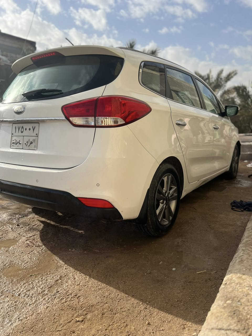 سلام عليكم كيه كرنز مديل 14سيارة سبع راكب سيارة كامله من كلشي سياره حلوه ونضيفه احله من صور حادثها كما موضح في الفحص سيارة سعرها شده و30ورقه وبيها مجال لطيبين وشراي يدلل رقم الاتصال ***********
