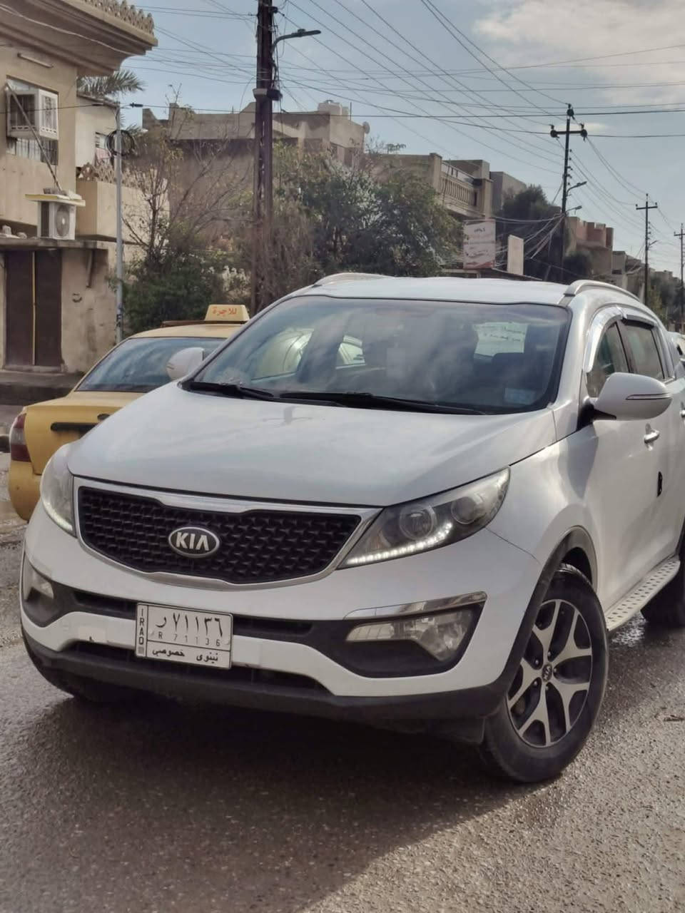 سبورتج موديل 2015
خليجي
محرك 2400 GDI
المحرك مامفتوح
قطعتين صبغ فقط (باب النفر + باب خلف النفر)
السيارة نظيفة وجاهزة للفحص
السعر: 140 ورقة
للإستفسار 
الاتصال : ***********
