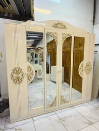 غرفة نوم • مستعملة • ٩ قطع