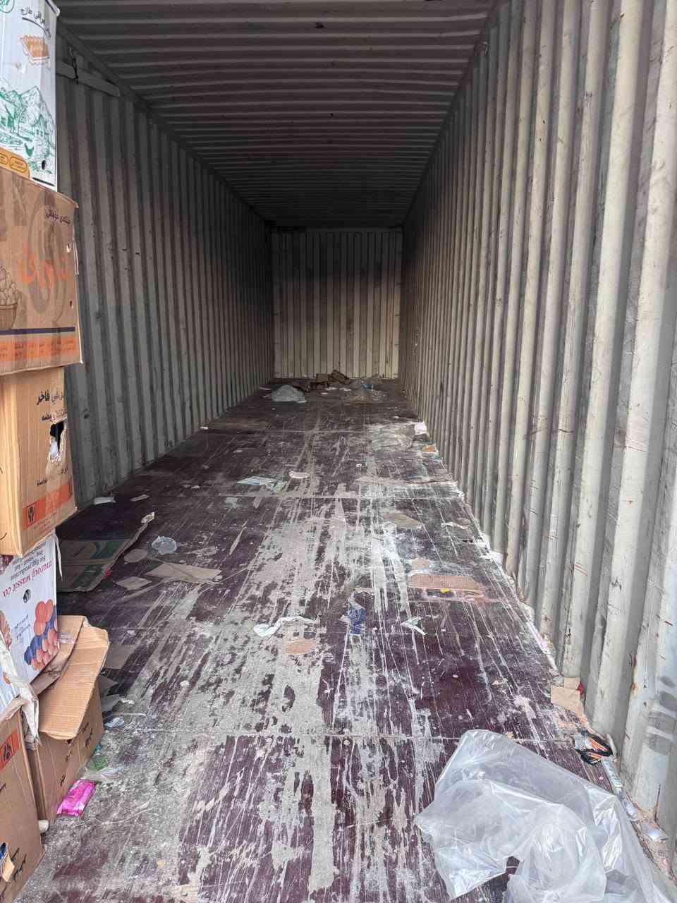 حاويه للبيع حجم كبير
طول ١٢متر ارتفاع ٣ متر عرض ٢ متر 
للاستفسار الاتصال ع الارقام التاليه
***********
***********
