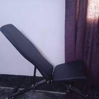 مسطبه رياضه مختلفة الزوايه للبيع السعر 75 الف وبيها مجال للتواصل علرقم...