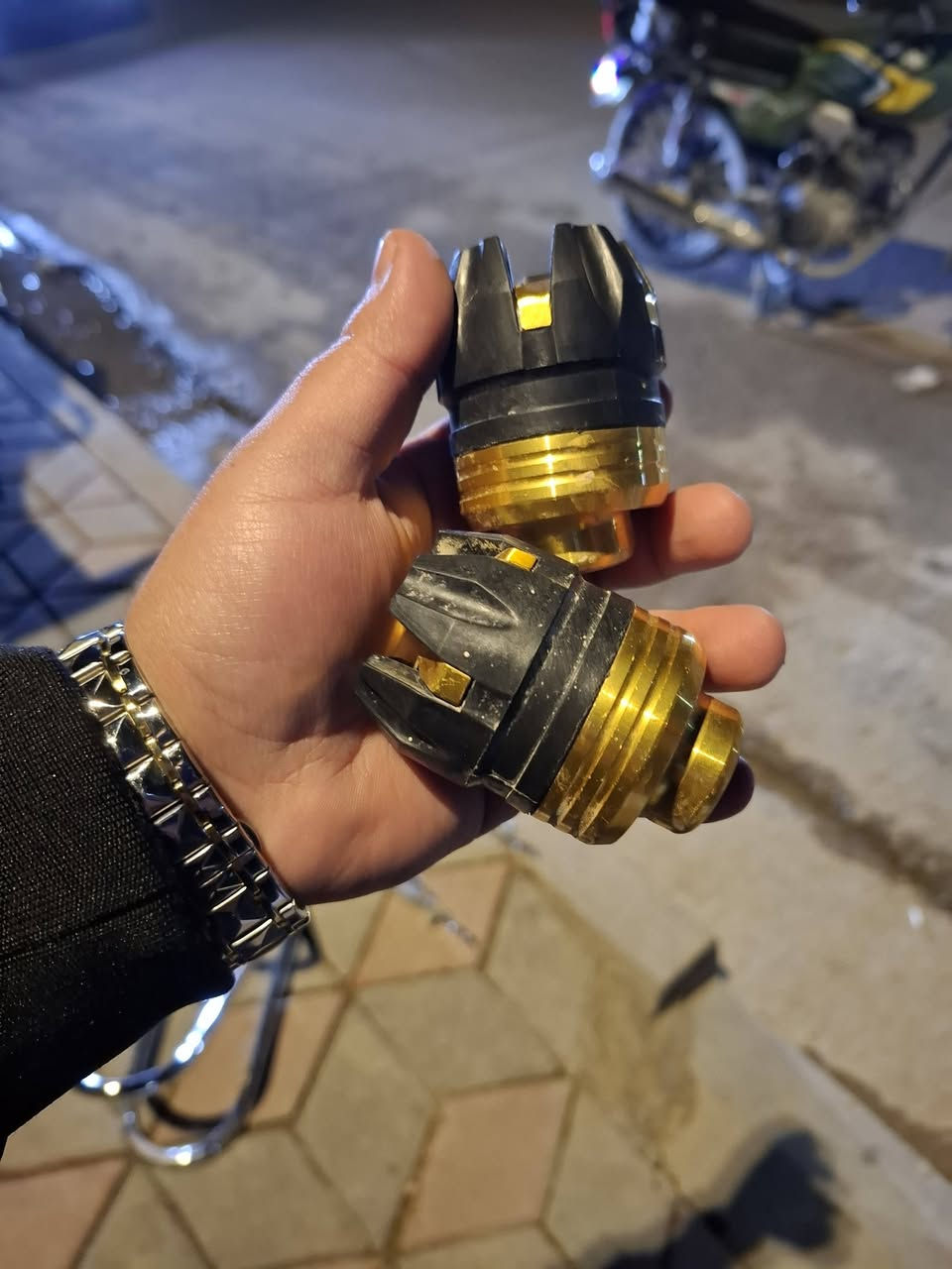 هلكوم كلهن للبيع ادفع سعرك وبالعافيه عليك ***********-***********
