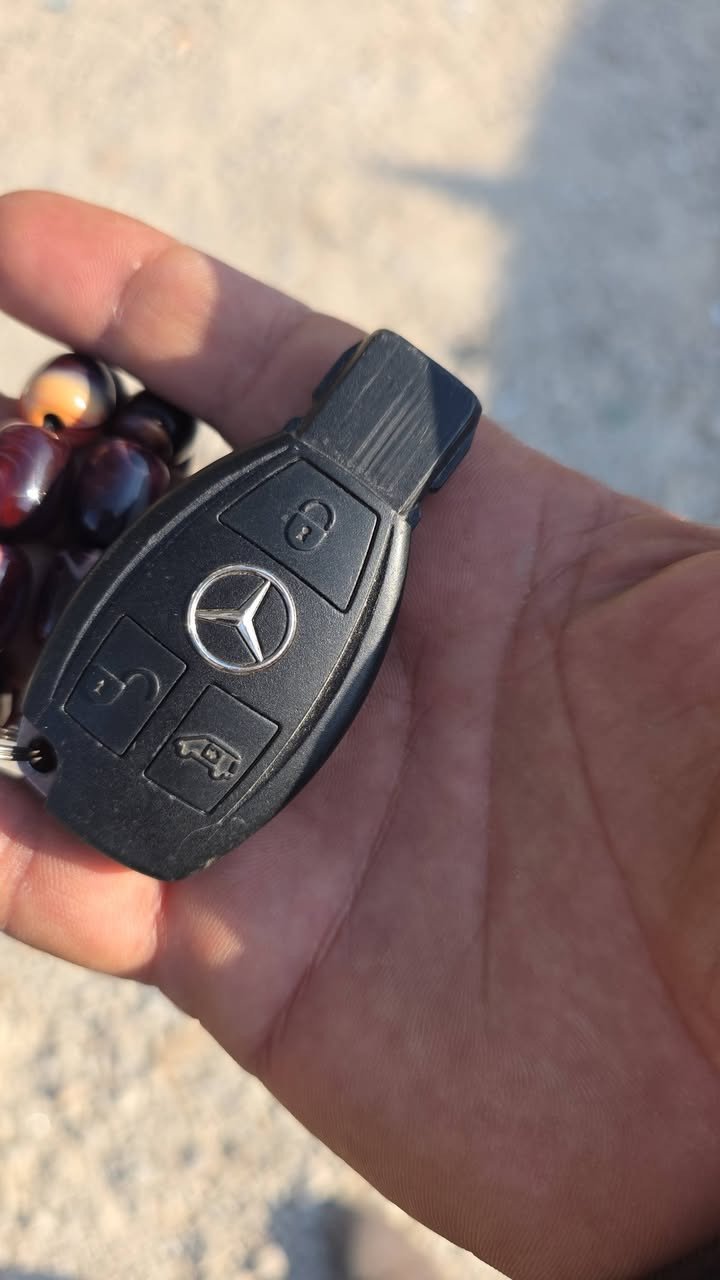 مارسيدس فيتو
2014
ديزل خالي العلام اكمل وصف بدون فتحه  بحاله الوكاله #للتواصل معرض البلخي 
0988531880
0994553040
#لمزيد من العروض يرجى زيارة موقعنا على الرابط https://www.facebook.com/share/1KAr85ca74/


**إذا كنت صاحب هذا الإعلان وتريد حذفه لأي سبب، رجاءا أرسل رسالة إلى الدعم الفني**