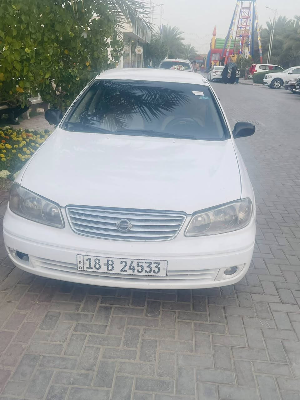 بسم الله 
نيسان سني ٢٠٠٤
سيارة مصبوغة عام بدون حادث أو دواخل 
مكينه وكير وحداديه بالجيس 
للاستفسار اكثر ***********
