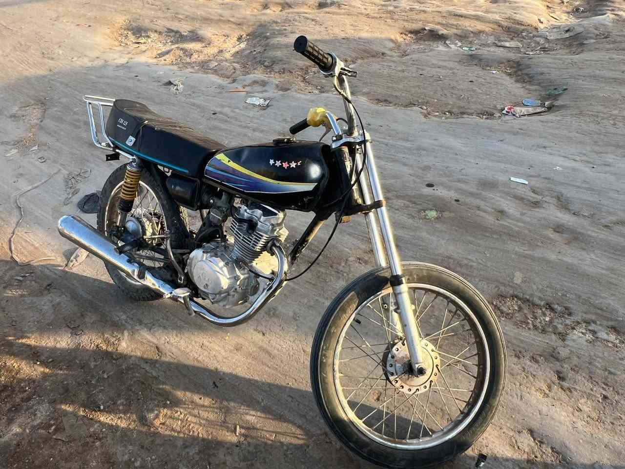 سلام عليكم دراجه البيع. شاصي ارشه 19 اوراق صولي    مكينه مال نامه شلامجه موديل 22.       سعره 450    وبيه مجال.        مكاني ناصريه مركز.


**إذا كنت صاحب هذا الإعلان وتريد حذفه لأي سبب، رجاءا أرسل رسالة إلى الدعم الفني**