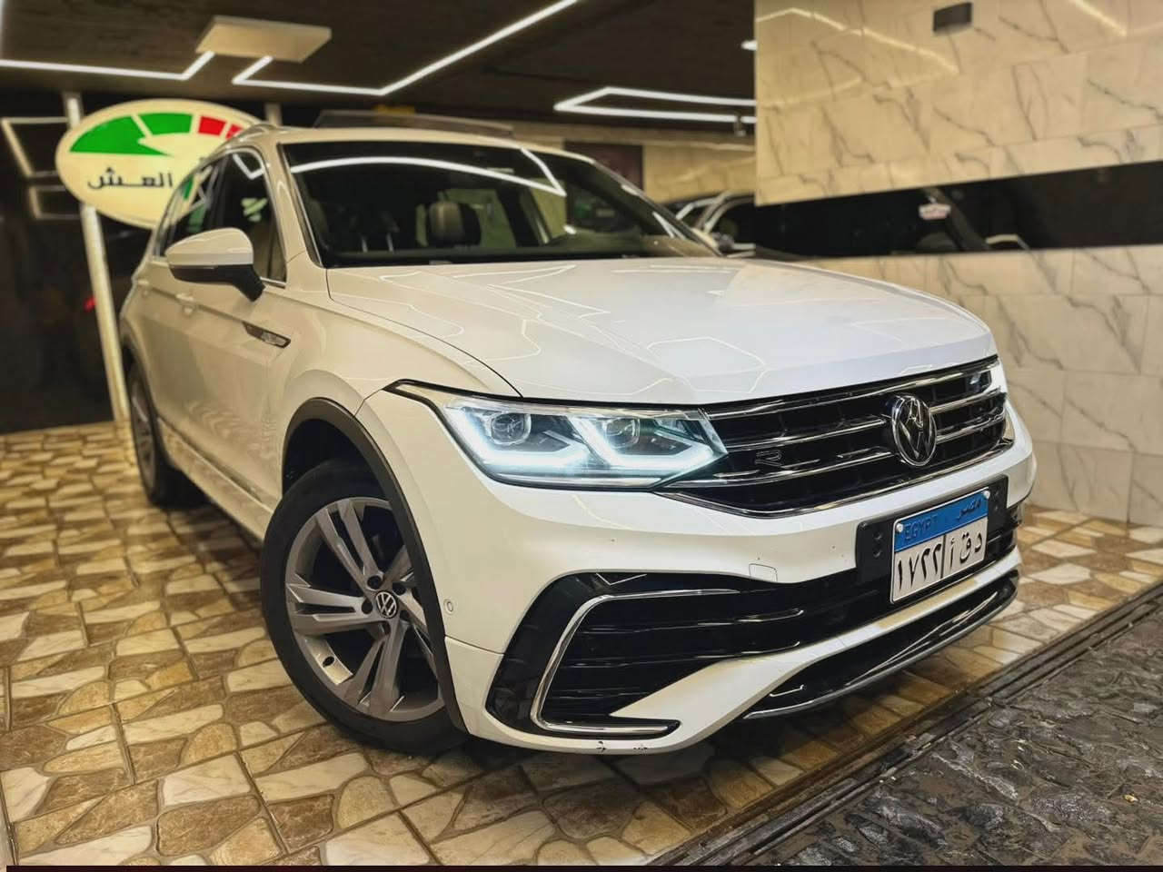 فولكس تيجوان 2023 R.line الشكل المميز و المرغوب
. عداد 65000 km   
. فابريكه بالكامل بدون ملحوظه
. رخصه ساريه
. صيانات توكيل 
متاح التواصل واتس او فون 
 01020259999


**إذا كنت صاحب هذا الإعلان وتريد حذفه لأي سبب، رجاءا أرسل رسالة إلى الدعم الفني**