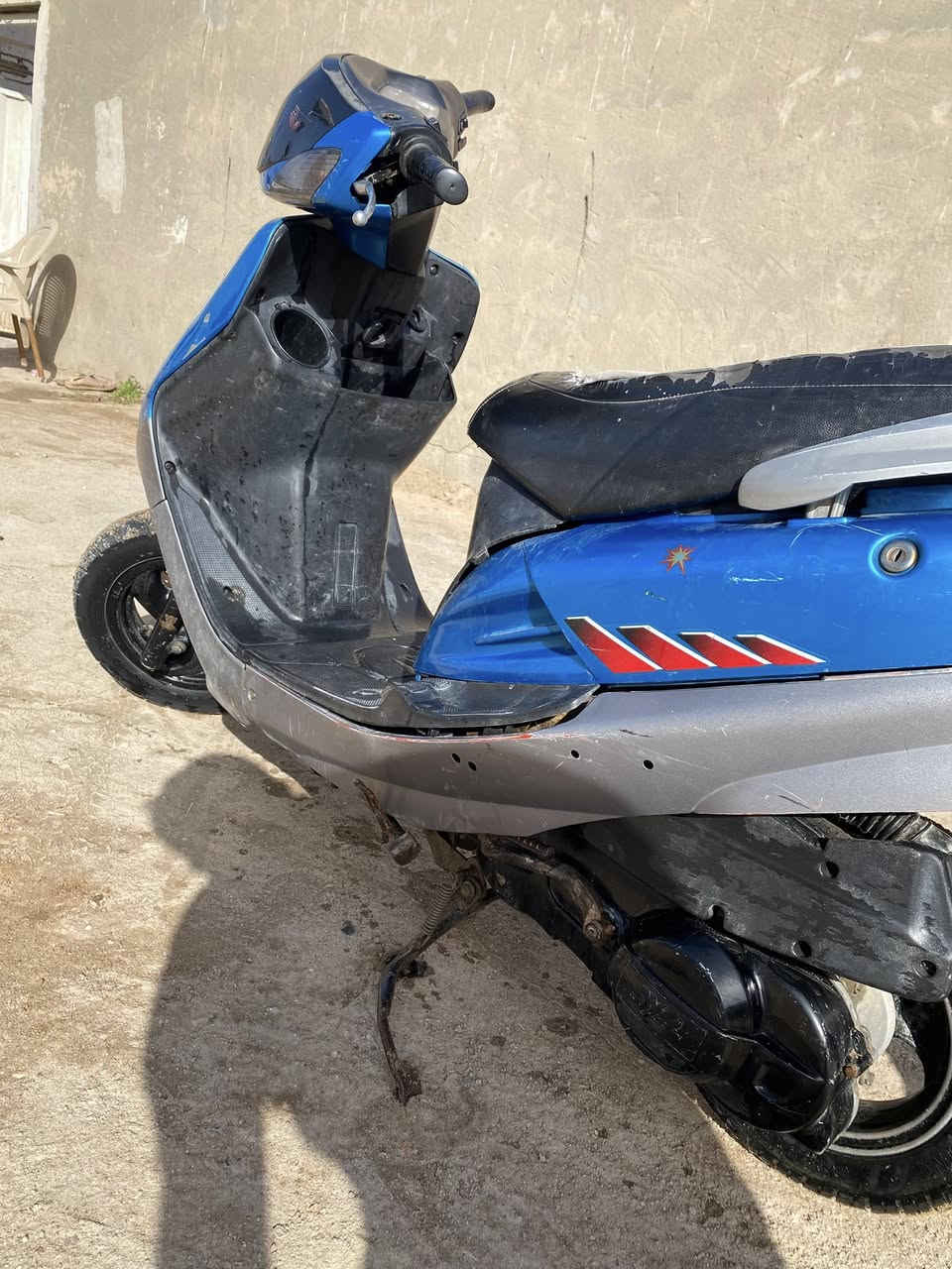 سلام عليكم دراجه سيام    مكفوله كفاله  عامه محرك  مكفول مكان سياحي طوريج *********** لسعر ٣٥٠ وبيهة مجال
