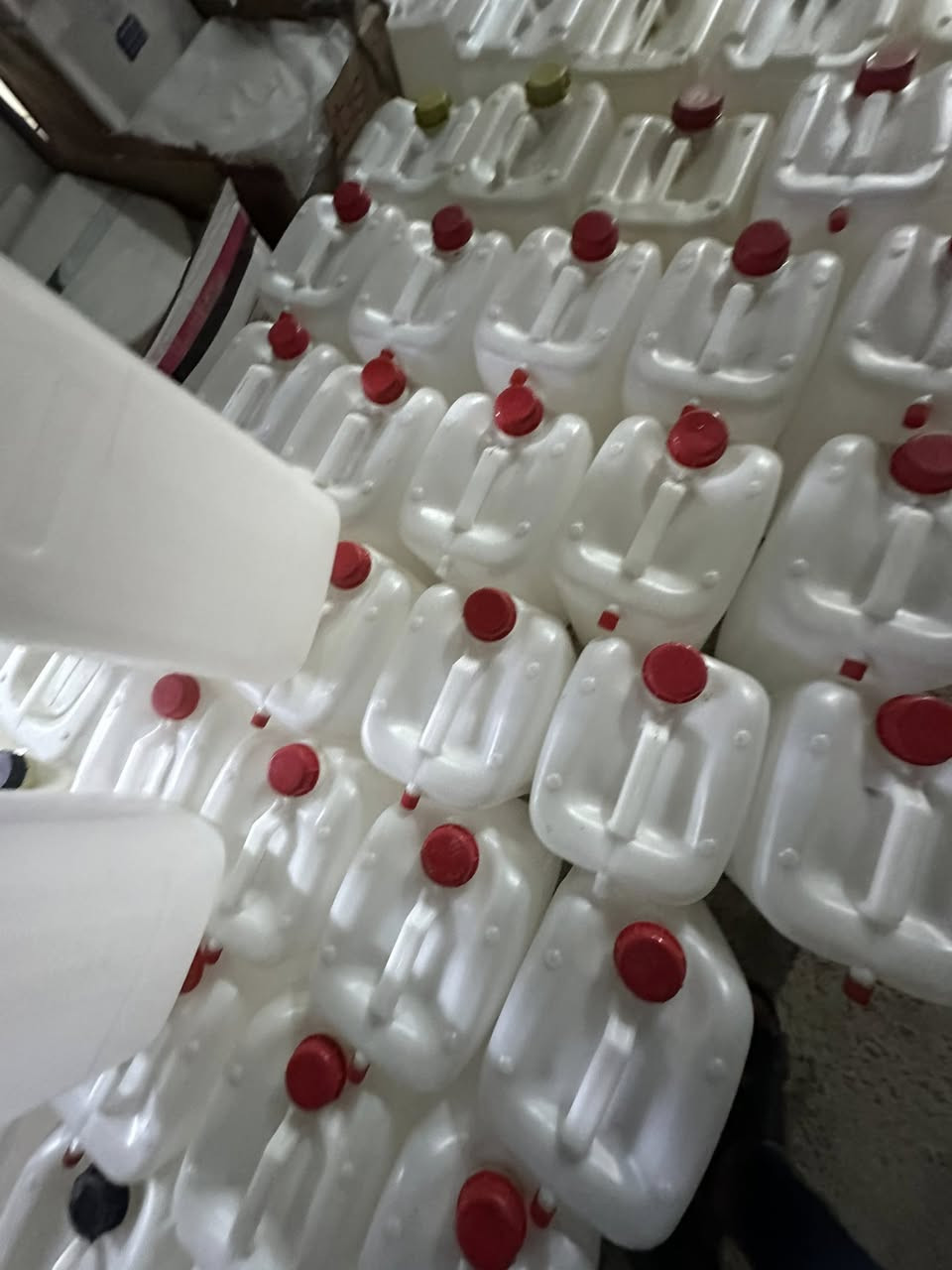 ✨ على بركة الله ✨
🛢️ عرض خاص على الجلكانات 
📦 السعة: 20 لتر

🔥 سعر مميز 🔥
💰 القطعتين فقط بـ 3000 دينار

📍 العنوان:
📌 المدائن – الجعارة
🏥 قرب مركز صحي الجعارة

📞 للاستفسار مراسلة الصفحة أو الاتصال على الأرقام 
يوسف ***********
ابراهيم***********
