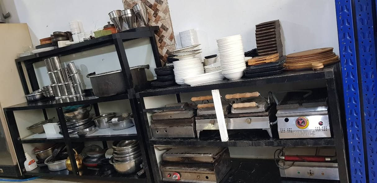 ادوات مطاعم ومنزلية للبيع في دوميز شارع المعسكر قرب شركه كوزدة


**إذا كنت صاحب هذا الإعلان وتريد حذفه لأي سبب، رجاءا أرسل رسالة إلى الدعم الفني**