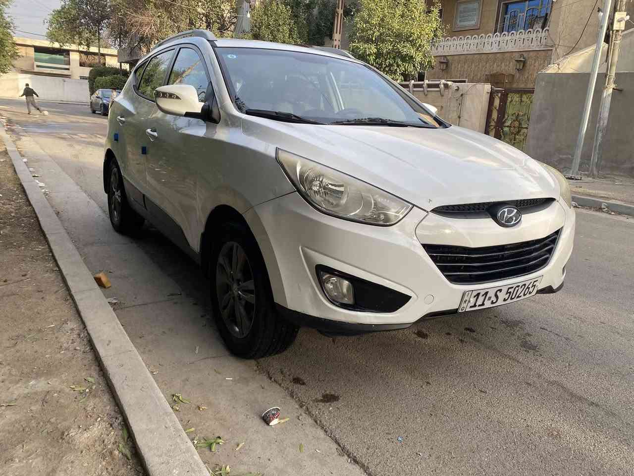 توسان 2013
خليجي رقم بغداد ماشيه 136 الف كيلو حقيقي مكفولة من الصبغ والتبديل بيها بارد مأشر بالصور وملاحظات بسيطه تجي تشوف بعينك كير محرك تبريد مكفول السياره اخذناها بموديلها بأسمنه استخدام مال بيت مكان بغداد حي العامل السعر (143) وبي مجال للتواصل ***********
