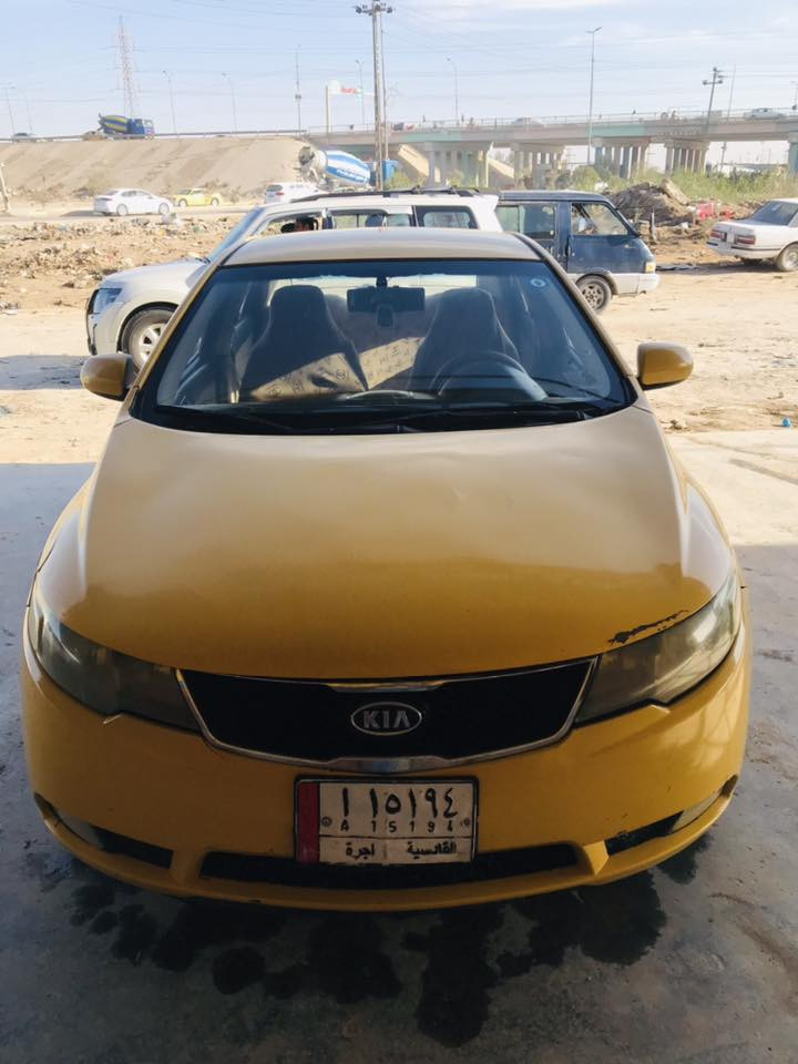 سيراتو 2012 خليجي
محرك 1600 كير 6 نمر
بيه جاملغ امامي. 
رقم قادسيه 
جاهزه من كلشي 
السعر 83 وبيها مجال
المكان / ديوانيه
***********
