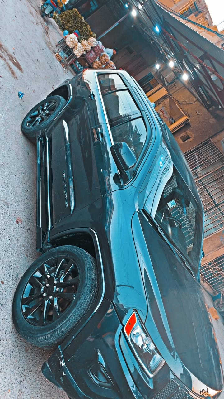 جيب 2015 فول مواصفات  سياره كلش نضيفه واذا اكو مراوس بجارجر نضيفه ❤️
حادثها جاملغ وبنيد بدون دواخل  رقم بغداد باسمي تحويل ثاني يوم   العنوان بغداد الدوره شارع معلمين  سياره ماشيه ٩١ ميل حقيقي السعر ٢٠٥ وبيها مجال قليل وربي يرزق الجميع.    للاستفسار الاتصال عله رقم ***********
