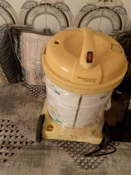 سلام عليكم مكناسه كهربائيه للبيع استعمال قليل نضيف كلش نوع هيتاشي قويه حجم متوسط اي خلل مابيهه شرط الفحص مكاني سماوه سعر 35الف وبيه مجال بسيط رقم ***********
