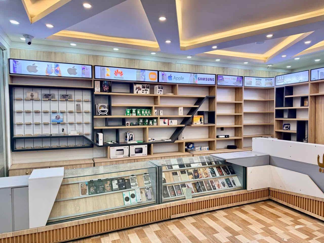 تريد مشروع على كد فلوسك؟؟؟
متاح للبيع الآن مركز تكنولوجي للموبايل وراح تجي وتشوف كلشي بيه فقط تجيب اجهزة موبايل وتفتح وشغله خير من الله

مكانه ركن العلم فلكة عبدالله الجبارة بسايدين المهره… المركز مساحته 6.10 على 6.70

يحتوى ايضآ على سستم كاميرات حديثه وبسعر زهيد جدآ

سبب البيع عدم التفرغ بسبب الالتزام في الإنترنيت الضوئي

للأستفسار 

الاتصال على 

***********
