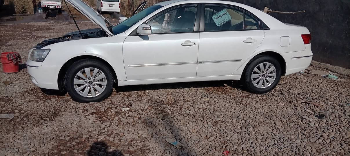 سوناته ترهم مراوس موديل ٢٠١٠رقم أربيل القديم تريد تحويل تريد وكاله بيه ثلث قطع بنيد وجاملقات ثنين بدون دواخل شرط ع سونار ماشيه ٣٣٧ حقيقي محرك كفاله تخم تاير حداديه دخل تبريد تدفئه كله شغال سياره جديده مال جناي السعر ١١٣وبيه مجال مكاني بابل رقم الهاتف //***********//***********  السيأ بيه وتساب حلة, بابل
